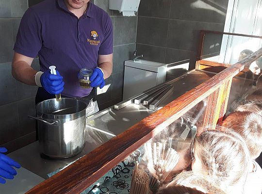 Gr III Wyjazd do Manufaktury słodyczy w Łebie