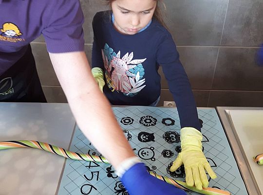 Gr III Wyjazd do Manufaktury słodyczy w Łebie