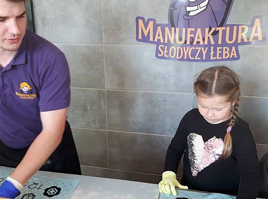 Gr III Wyjazd do Manufaktury słodyczy w Łebie