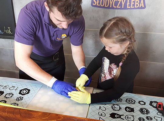 Gr III Wyjazd do Manufaktury słodyczy w Łebie