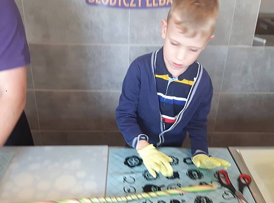 Gr III Wyjazd do Manufaktury słodyczy w Łebie