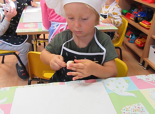 Gr I Robimy szaszłyki owocowe