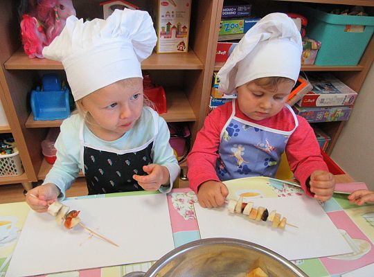 Gr I Robimy szaszłyki owocowe