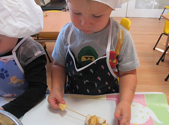 Gr I Robimy szaszłyki owocowe