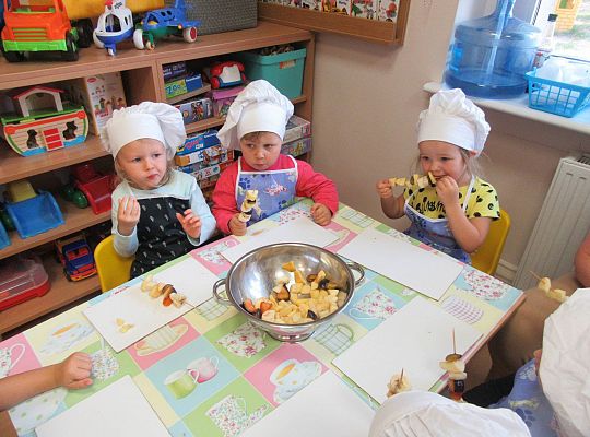 Gr I Robimy szaszłyki owocowe