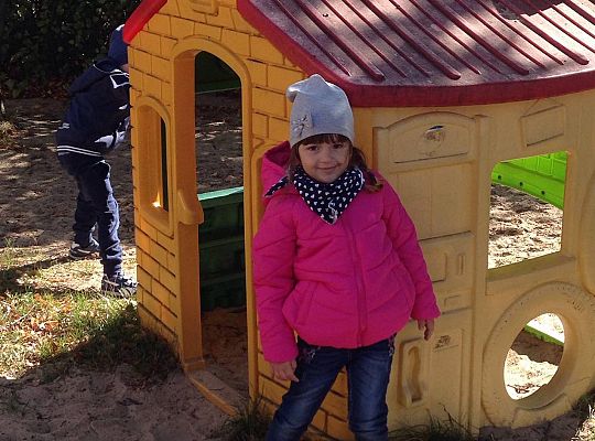 Gr II Zabawy na placu przedszkolnym