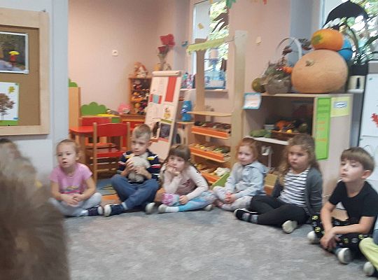 Gr III Mama Bartka czyta dzieciom