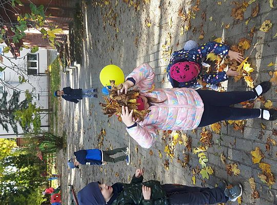 Gr III zabawy jesienne