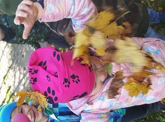 Gr III zabawy jesienne