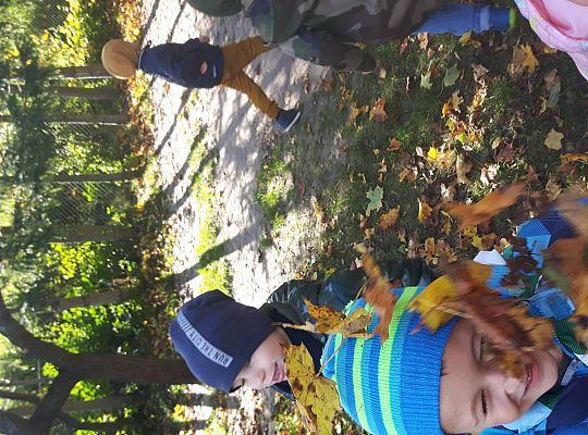 Gr III zabawy jesienne