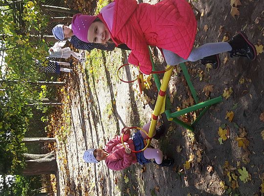 Gr III zabawy jesienne