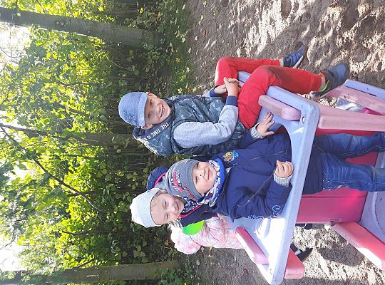 Gr III zabawy jesienne