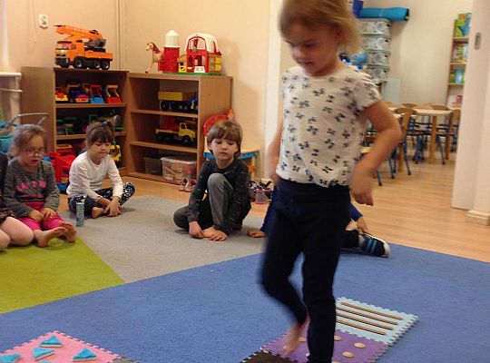 Gr II Ścieżka sensoryczna