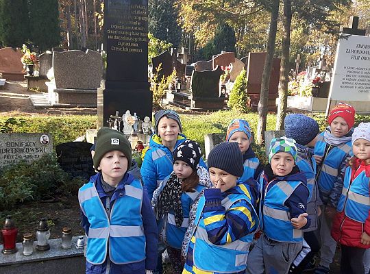 Gr III "Szkoła pamięta"