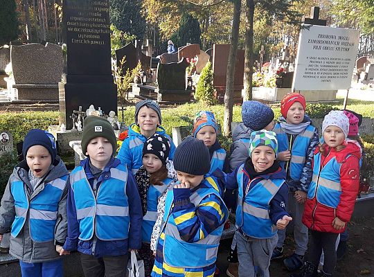 Gr III "Szkoła pamięta"