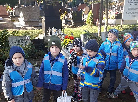 Gr III "Szkoła pamięta"