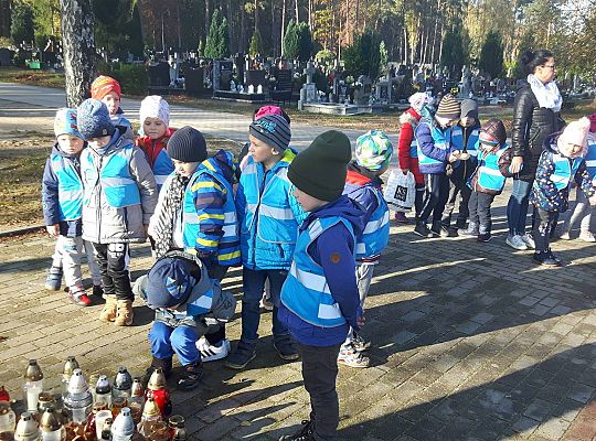 Gr III "Szkoła pamięta"