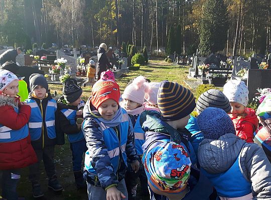 Gr III "Szkoła pamięta"