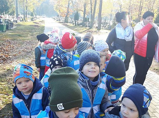 Gr III "Szkoła pamięta"