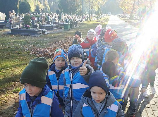 Gr III "Szkoła pamięta"