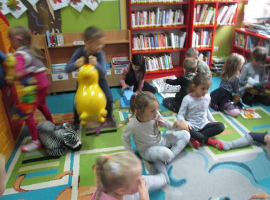 GR IV Wyjście do biblioteki