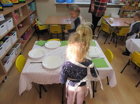 Gr I Nakrywamy do stołu