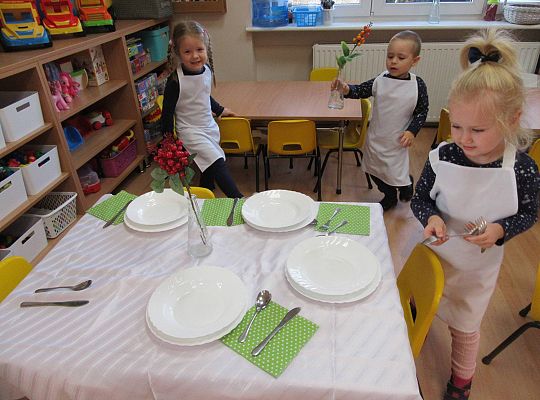 Gr I Nakrywamy do stołu