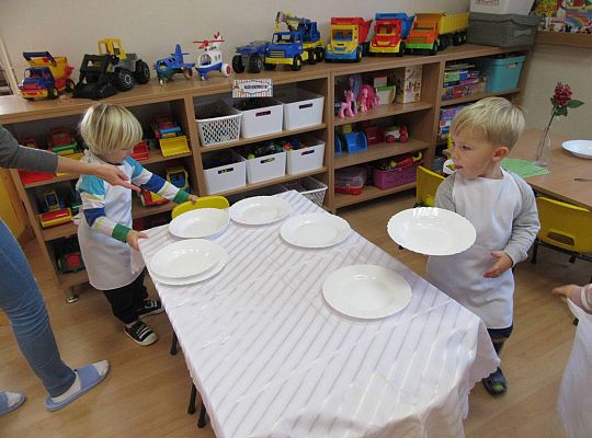 Gr I Nakrywamy do stołu