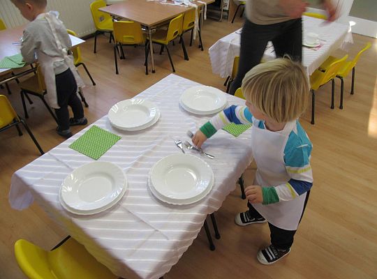 Gr I Nakrywamy do stołu