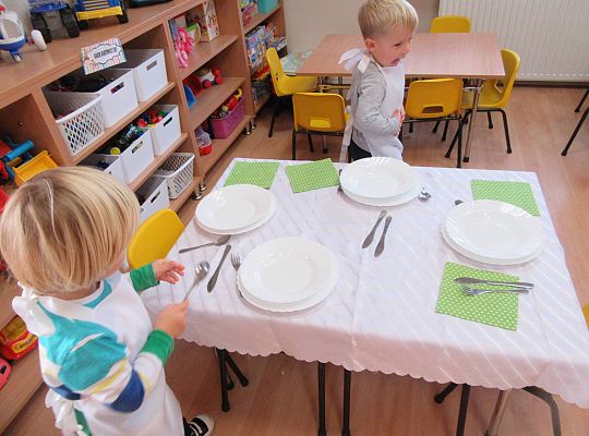 Gr I Nakrywamy do stołu