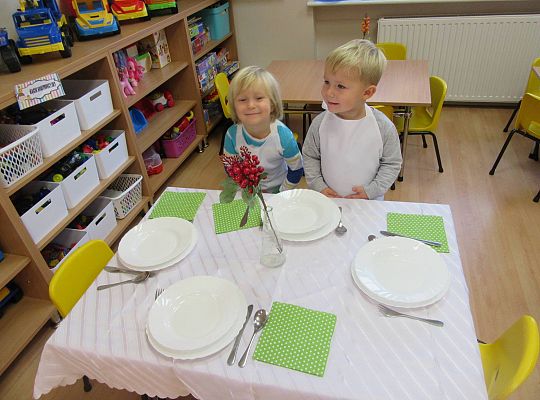 Gr I Nakrywamy do stołu