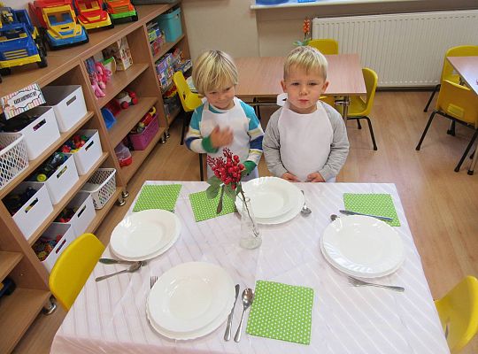 Gr I Nakrywamy do stołu