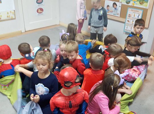 Gr III Dzień postaci z bajek