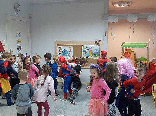 Gr III Dzień postaci z bajek