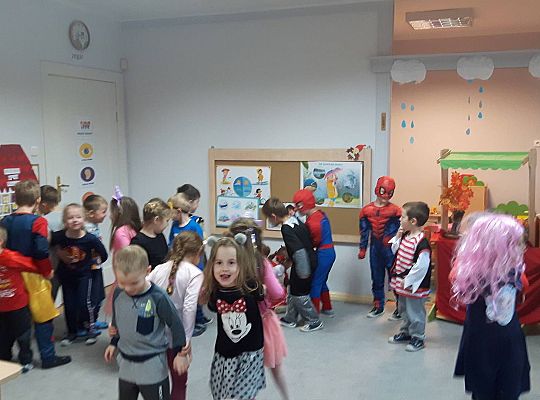 Gr III Dzień postaci z bajek