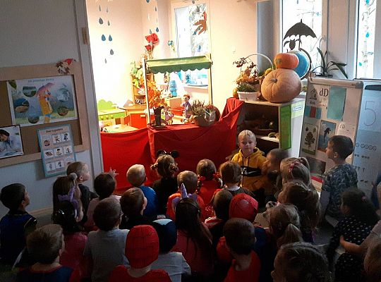 Gr III Teatrzyk "Czerwony Kapturek"