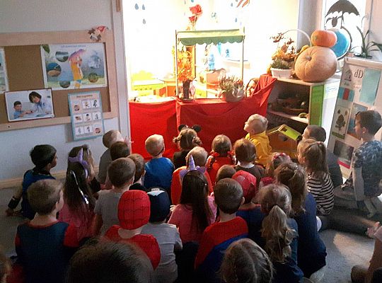 Gr III Teatrzyk "Czerwony Kapturek"