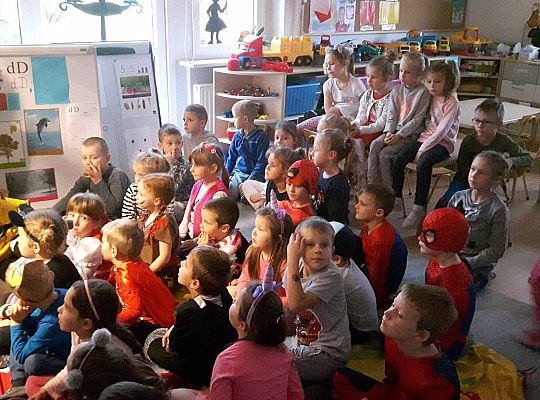 Gr III Teatrzyk "Czerwony Kapturek"