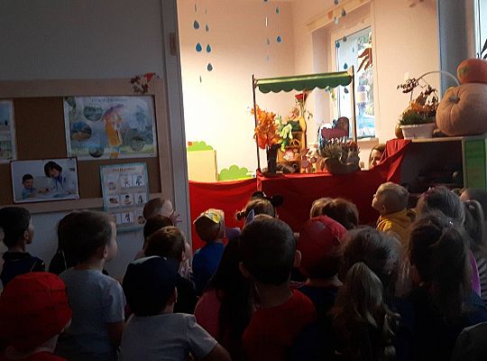 Gr III Teatrzyk "Czerwony Kapturek"