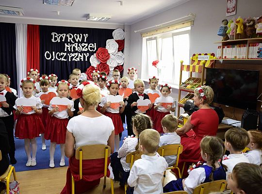 Uroczysty apel w wykonaniu Gr IV z okazji Odzyskania Niepodległości