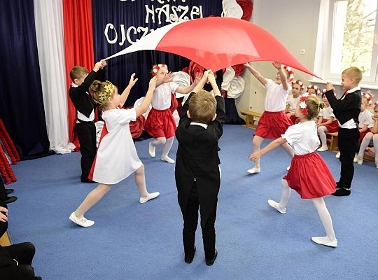 Uroczysty apel w wykonaniu Gr IV z okazji Odzyskania Niepodległości