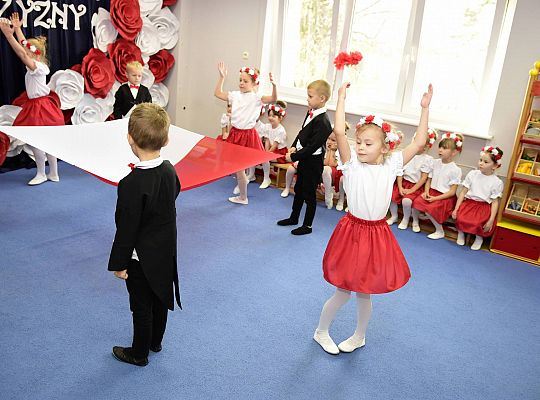 Uroczysty apel w wykonaniu Gr IV z okazji Odzyskania Niepodległości