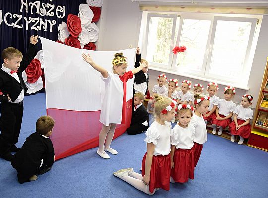 Uroczysty apel w wykonaniu Gr IV z okazji Odzyskania Niepodległości