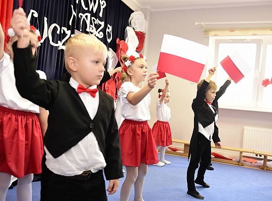 Uroczysty apel w wykonaniu Gr IV z okazji Odzyskania Niepodległości