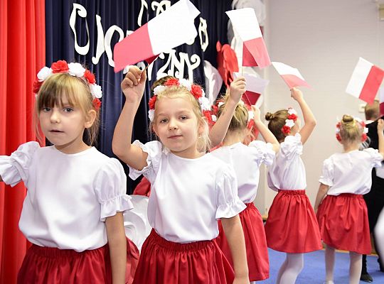 Uroczysty apel w wykonaniu Gr IV z okazji Odzyskania Niepodległości