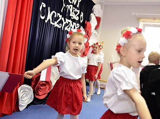 Uroczysty apel w wykonaniu Gr IV z okazji Odzyskania Niepodległości