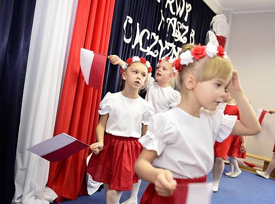 Uroczysty apel w wykonaniu Gr IV z okazji Odzyskania Niepodległości