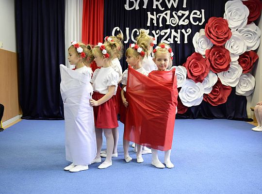 Uroczysty apel w wykonaniu Gr IV z okazji Odzyskania Niepodległości