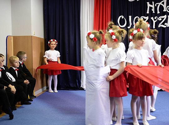 Uroczysty apel w wykonaniu Gr IV z okazji Odzyskania Niepodległości