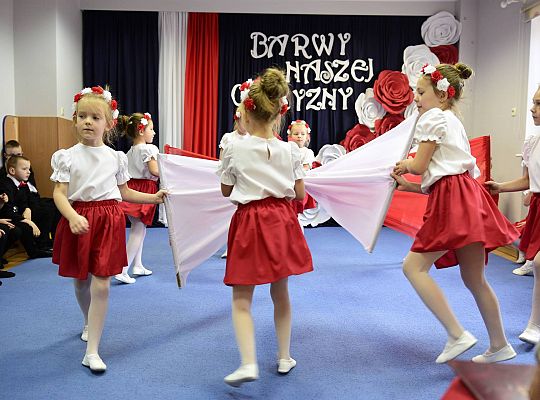 Uroczysty apel w wykonaniu Gr IV z okazji Odzyskania Niepodległości